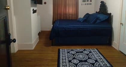 BOUGAINVILLEA BED & BREAKFAST SUITE #6 SPORTS