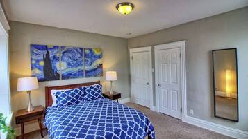 1 bedroom, desk, iron/ironing board, WiFi