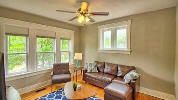 TV, Netflix, streaming services, offices