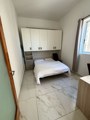 2 bedrooms, WiFi, bed sheets - Paceville Saint Julian (St Julian's)
