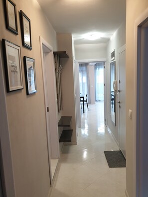 Interior - "The Two Twins" New Double Room Guest Apartment - 3, Varna, Bulgaria (Варна)