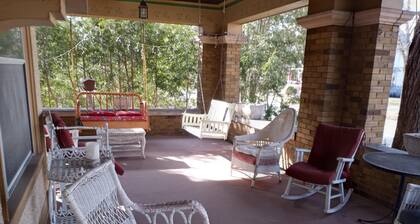 Bougainvillea Bed & Breakfast Suite #8 Galactic