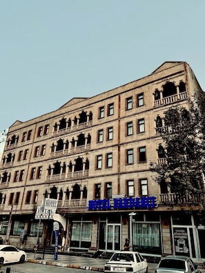 Exterior - Tas Saray Bardakci Hotel (Kahta)