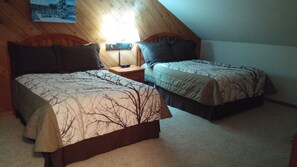 2 bedrooms, desk, iron/ironing board, free WiFi