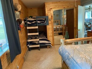 2 bedrooms, WiFi, bed sheets
