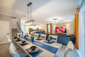 Dining - Lakeview Storey Lake 10BR/5BA-Pool/Spa/Rec-Close to Disney/Universal Studios (Kissimmee)