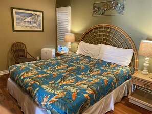 3 室のベッドルーム、アイロン / アイロン台、WiFi (無料)、ベッドシーツ