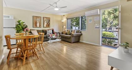 Flat 3 · Metung Akora 2Bdrm Apartment3 Pets&Boats welcome!