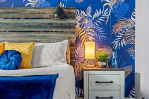 3 Schlafzimmer, Schreibtisch, Bügeleisen/Bügelbrett, Reisekinderbett