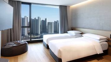 In-room safe, blackout drapes, soundproofing, free WiFi