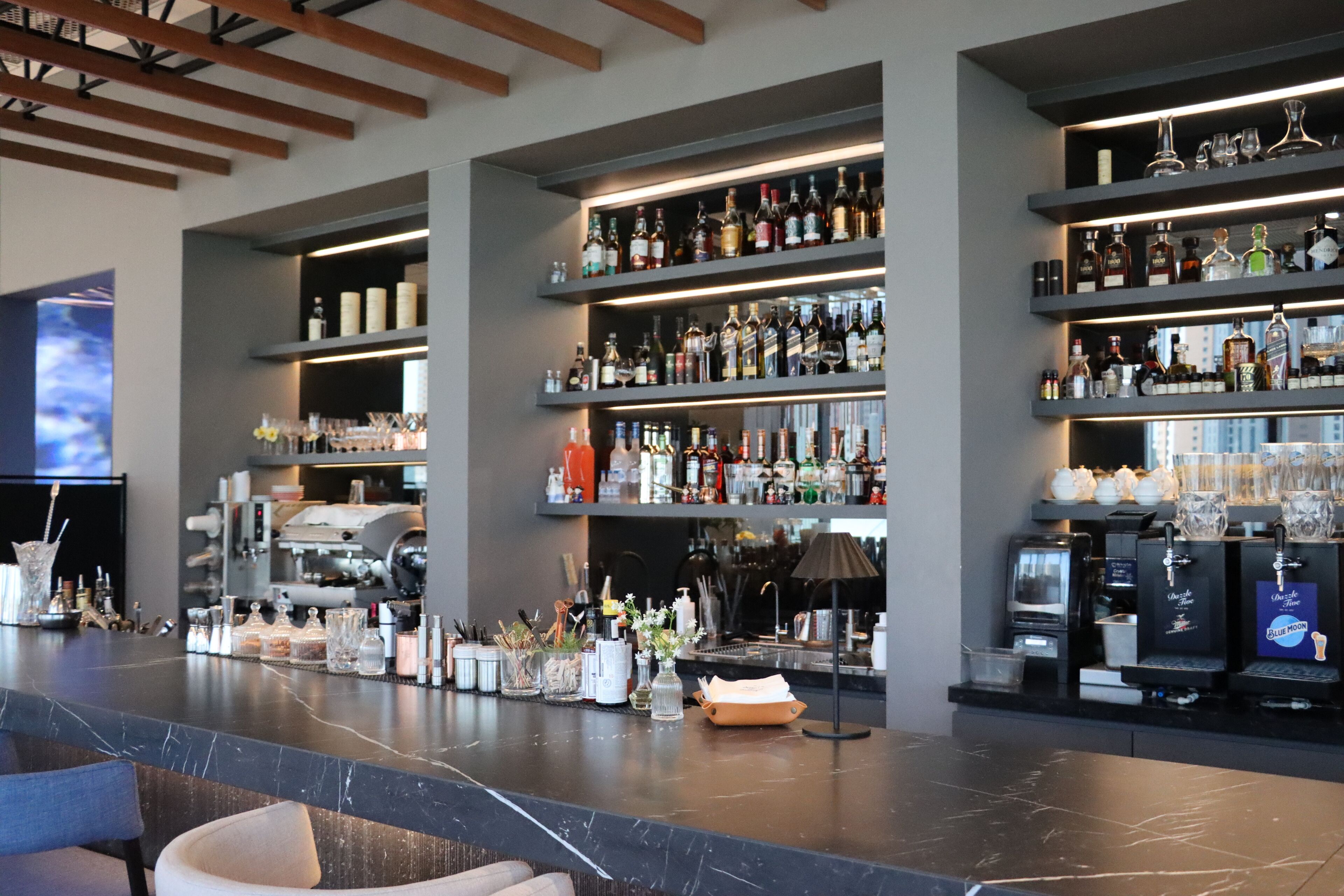 بار مشروبات الكوكتيل