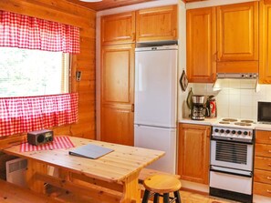 Fridge, microwave, dishwasher, cookware/dishes/utensils - Paljakan pirtit a4 by Interhome (Puolanka)