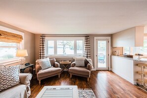 スマートテレビ、テレビゲーム、DVD プレーヤー、ステレオ