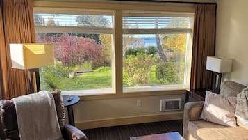 TV connectée, jeux vidéo, lecteur de DVD, table de tennis de table