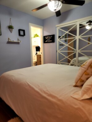 2 bedrooms, iron/ironing board, travel crib, free WiFi