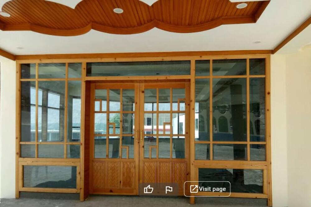 Hotel Oasis International