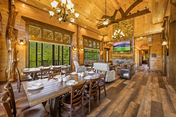 Dining - Copper Cottage Private Heated Indoor Pool, Private Pickleball/Basketball Court (Sevierville)