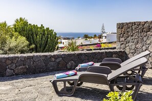 Balcony - Under the Volcano in Playa Blanca Lanzarote (Yaiza)