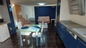 Apartment, 1 Bedroom | Dining