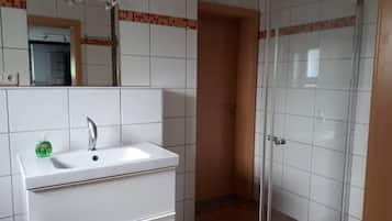 Apartment, 1 Bedroom | Bathroom