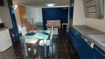 Apartment, 1 Bedroom | Dining