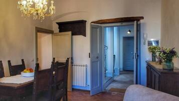 Condo, 1 Bedroom, Refrigerator