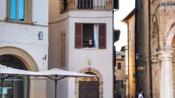 Condo, 1 Bedroom, Refrigerator | Property entrance