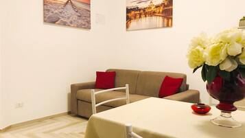 Apartment, 1 Bedroom | Lounge