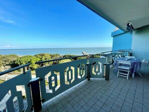 Apartment, 2 Schlafzimmer, Balkon, Meerblick | Blick von der Unterkunft