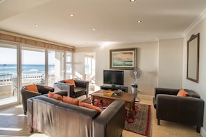 Appartement, 2 chambres, fumeur, balcon | Salle de séjour