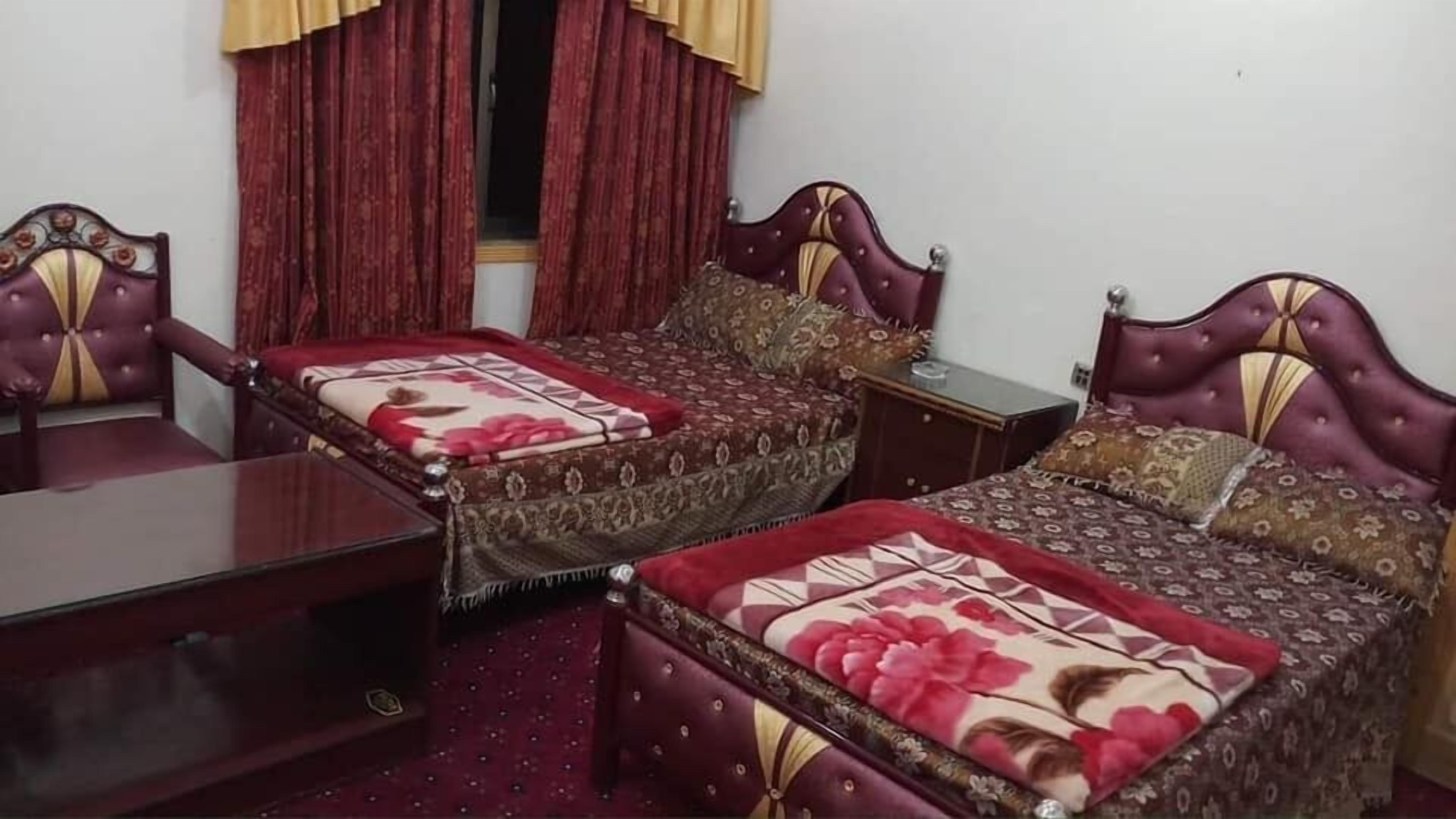 Deluxe Double or Twin Room | Iron/ironing board, free WiFi, bed sheets