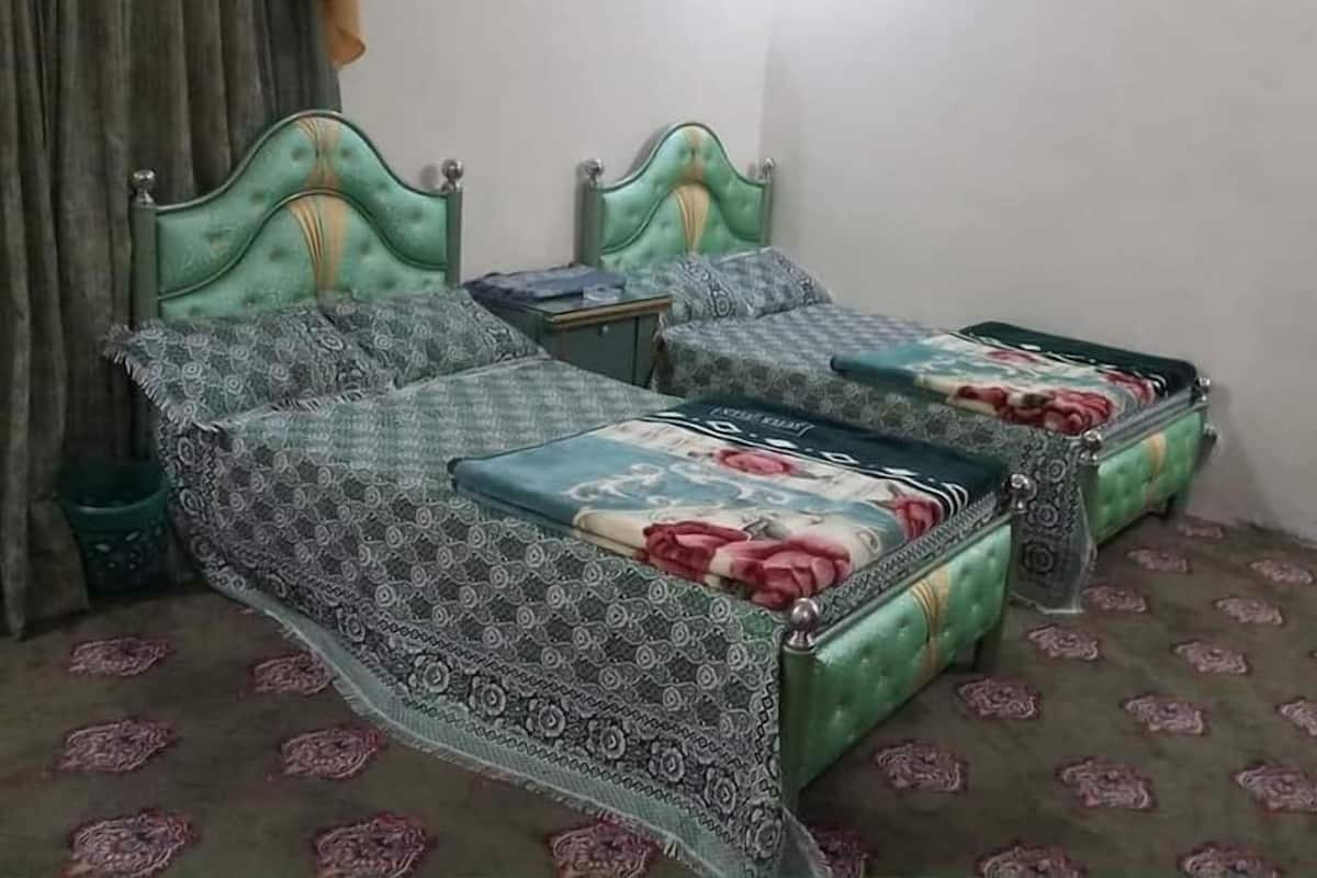 Deluxe Double or Twin Room | Iron/ironing board, free WiFi, bed sheets
