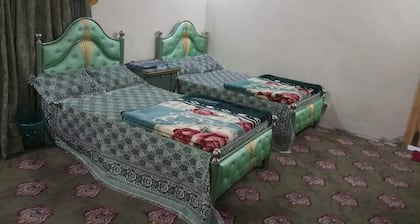 Ziarat Hotel