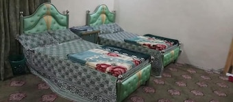 Ziarat Hotel