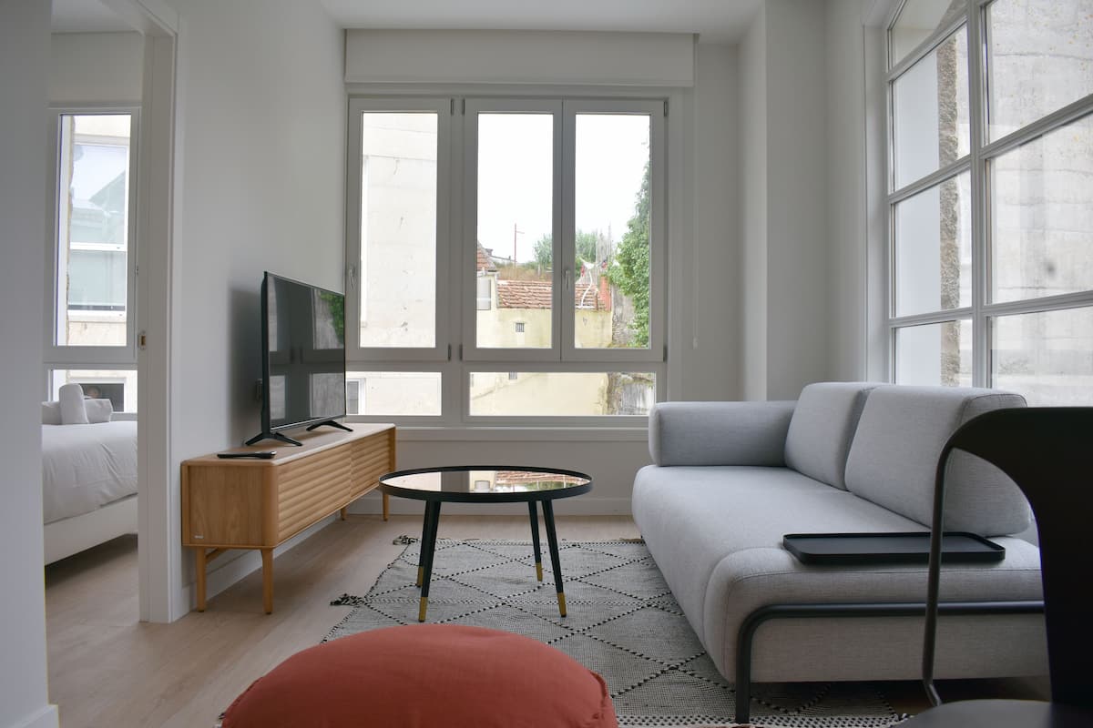 Deluxe Apartment, Berbilang Katil, Kitchen, Courtyard View | 1 bilik tidur, seterika/papan seterika, Wi-fi percuma, cadar katil