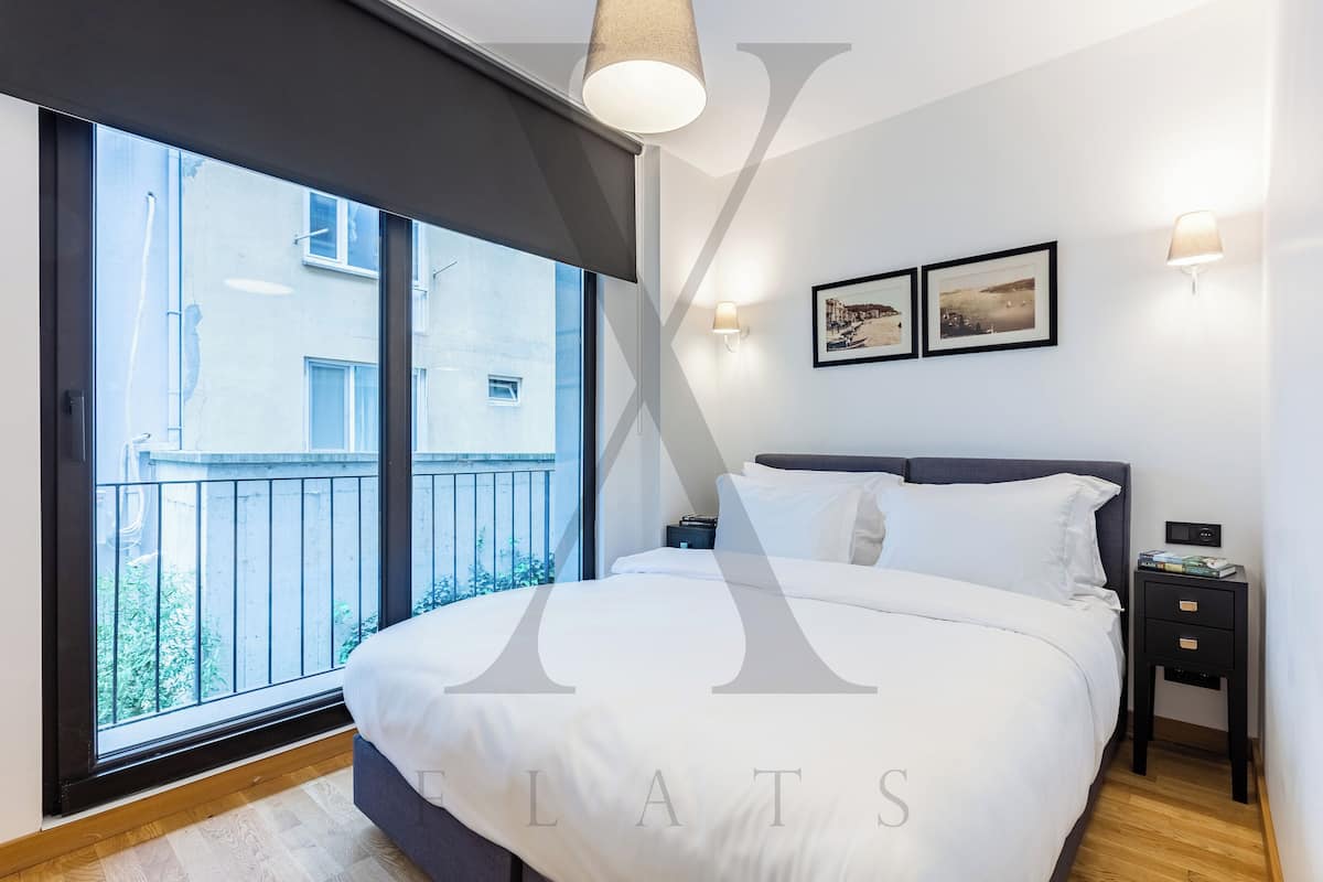 Alloggio Deluxe su due livelli | 1 camera, biancheria da letto di alta qualità, una cassaforte in camera