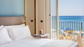 Ropa de cama de alta calidad, colchones con efecto memoria y minibar