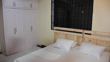 4 chambres, bureau, Wi-Fi gratuit