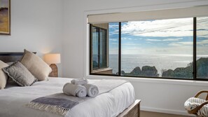 4 soverom, strykejern/-brett, internettilgang og sengetøy