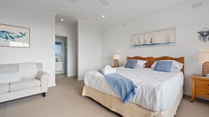 4 soverom, strykejern/-brett, internettilgang og sengetøy