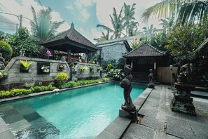 Hồ bơi