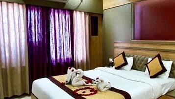 Premium bedding, free WiFi, bed sheets