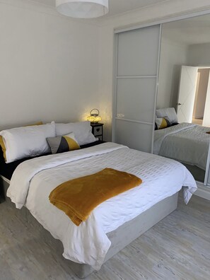 House | 2 bedrooms, iron/ironing board, free WiFi, bed sheets - COP 26immaculate Newly Refurbished2 bed in Glasgow (Glasgow)