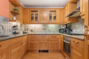 House | Private kitchen
