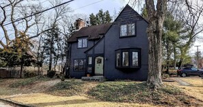 Exterior - Historic Rustic Kingston Home. (KINGSTON)