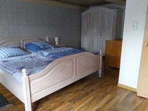 3 bedrooms, free WiFi, bed sheets - Vacation home, North Sea, Krummhörn, Upleward <br> (Krummhörn)