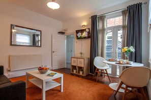 Lounge - Hall Croft Hideaway (Loughborough)