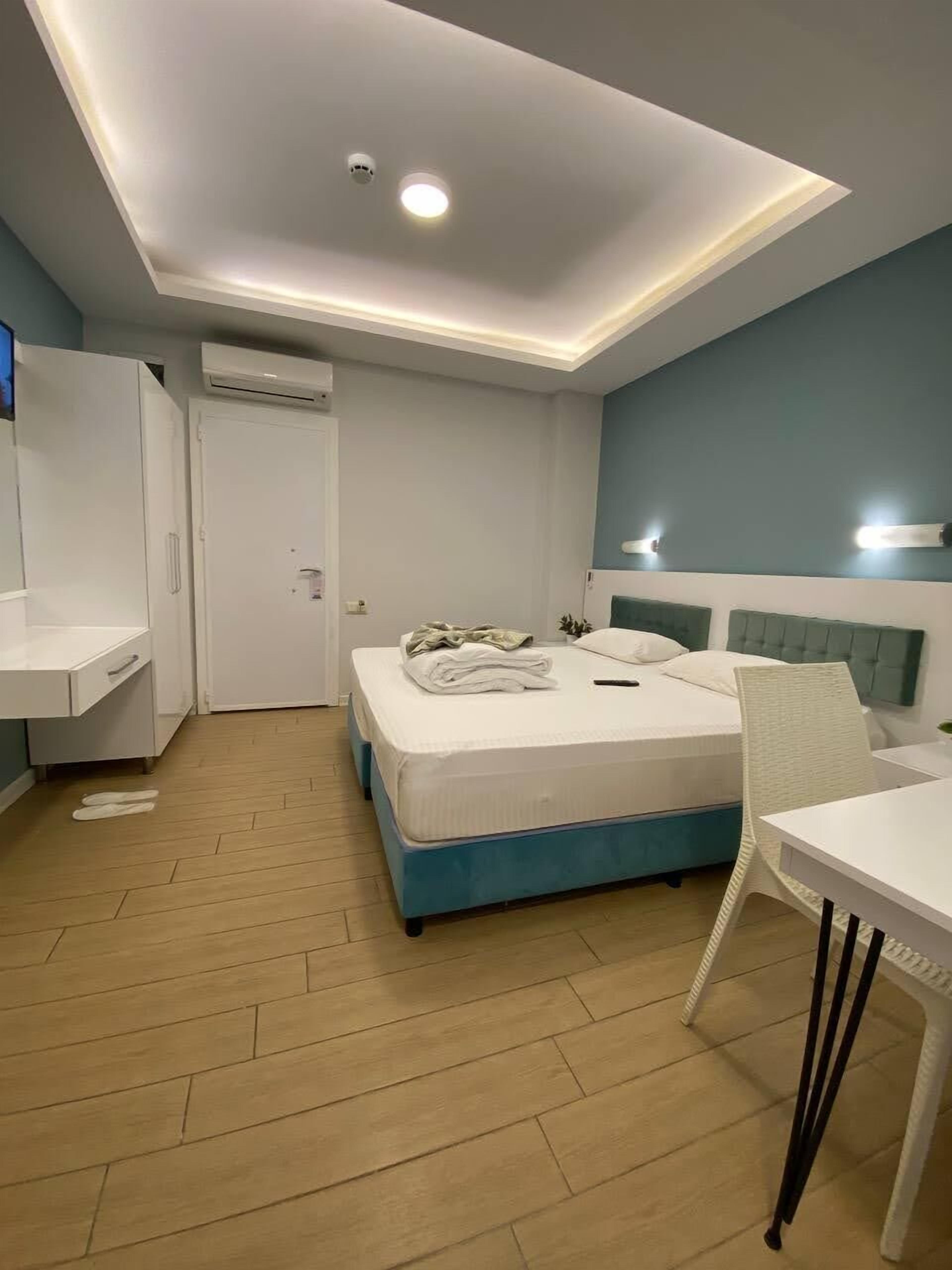 deluxe room, balcony | 1 bedroom, premium bedding, down duvets, select comfort beds