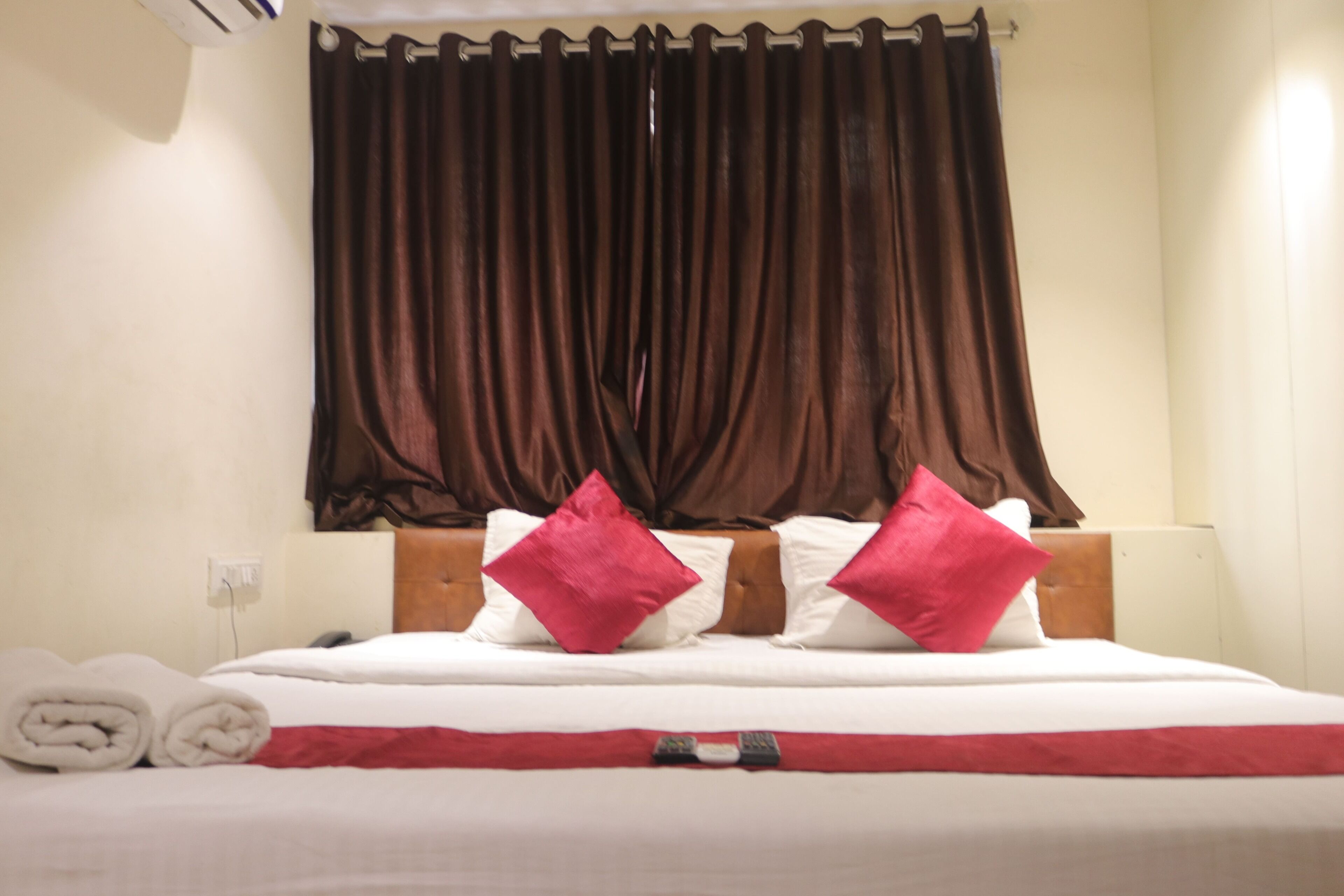 مكتب وواي فاي مجانًا وملاءات أسرّة وتسهيلات لدخول الكراسي المتحركة