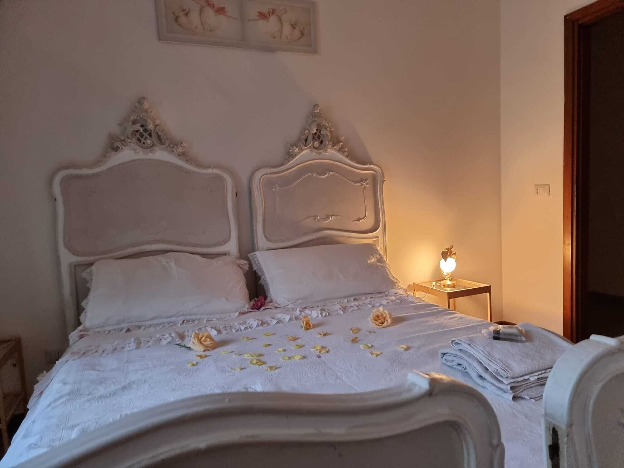 3 chambres, fer et planche à repasser, draps fournis